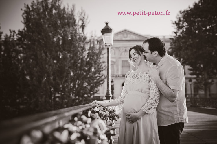 Photographe femme enceinte originale paris