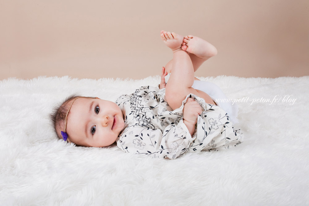 Photographe bébé 6 mois studio Paris 