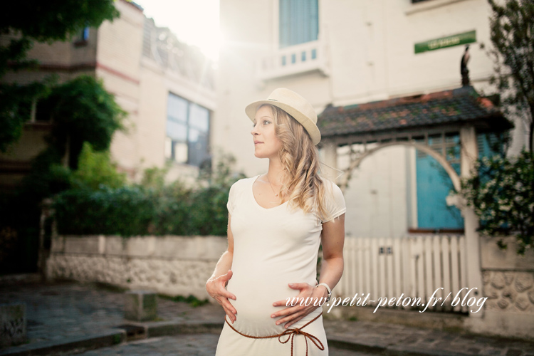 Photographe femme enceinte Paris en extérieur