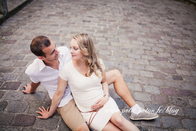 Photographe femme enceinte Paris en extérieur