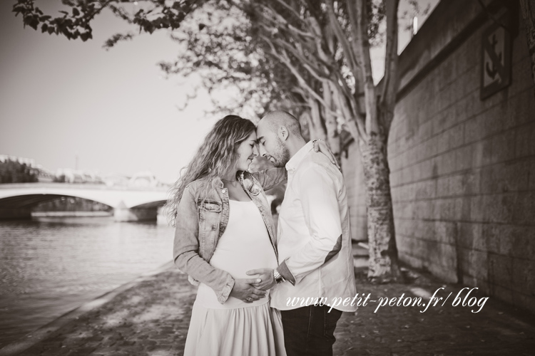 photographe femme enceinte Paris Louvre 