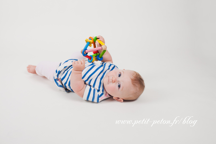 Photographe de bébé studio Paris