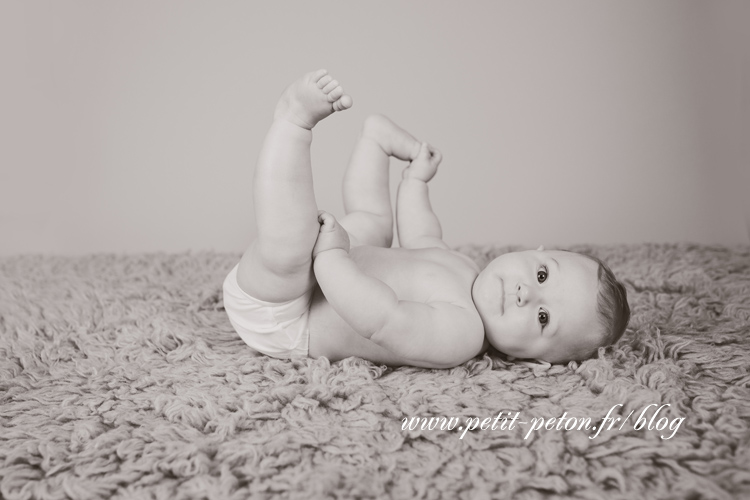 Photographe de bébé studio Paris