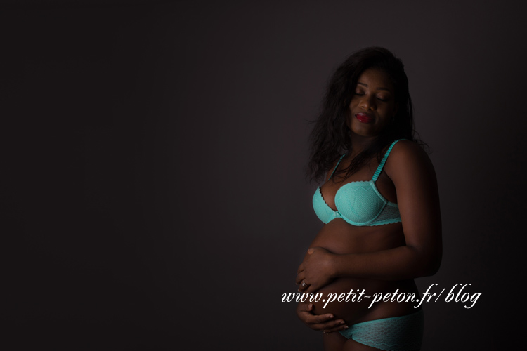 Photographe femme enceinte paris studio
