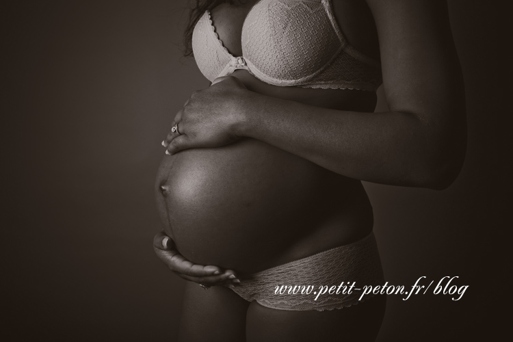Photographe femme enceinte paris studio
