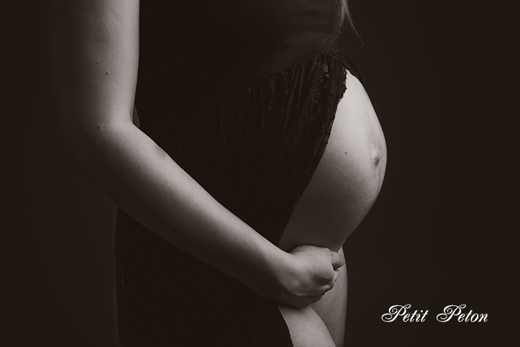 Photographe Paris studio femme enceinte