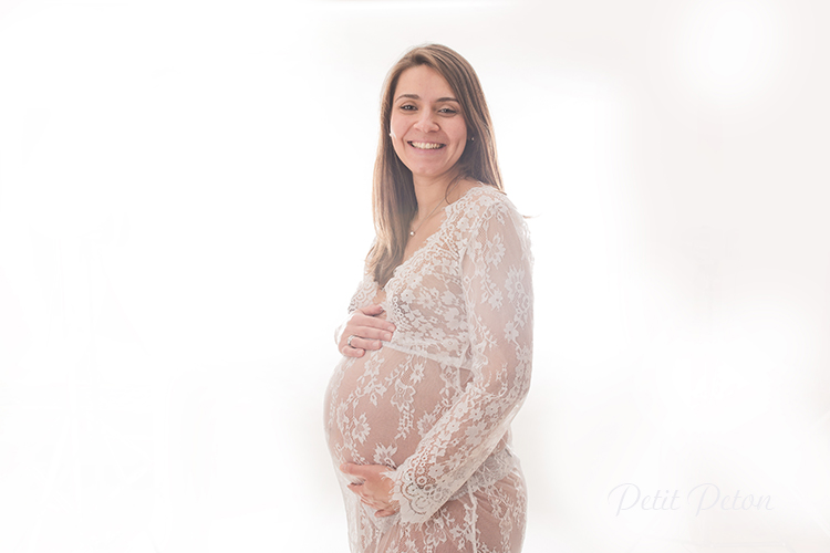 photographe femme enceinte studio paris