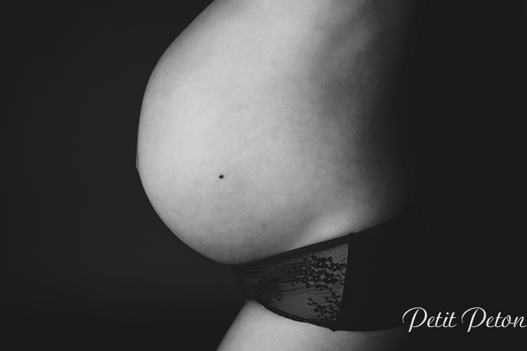 Photographe grossesse studio Paris