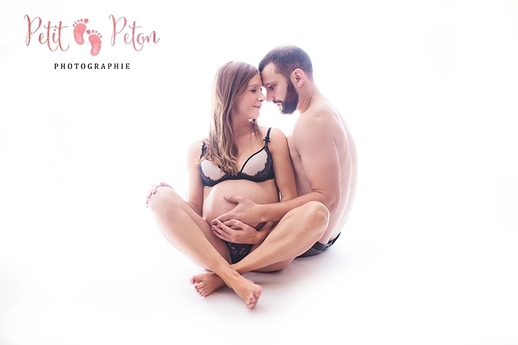 Photo femme enceinte studio paris