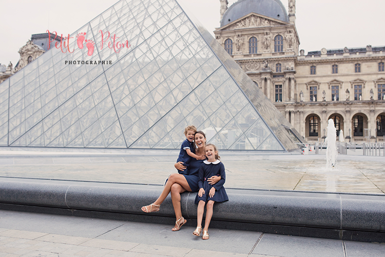 séance photo famille louvre paris